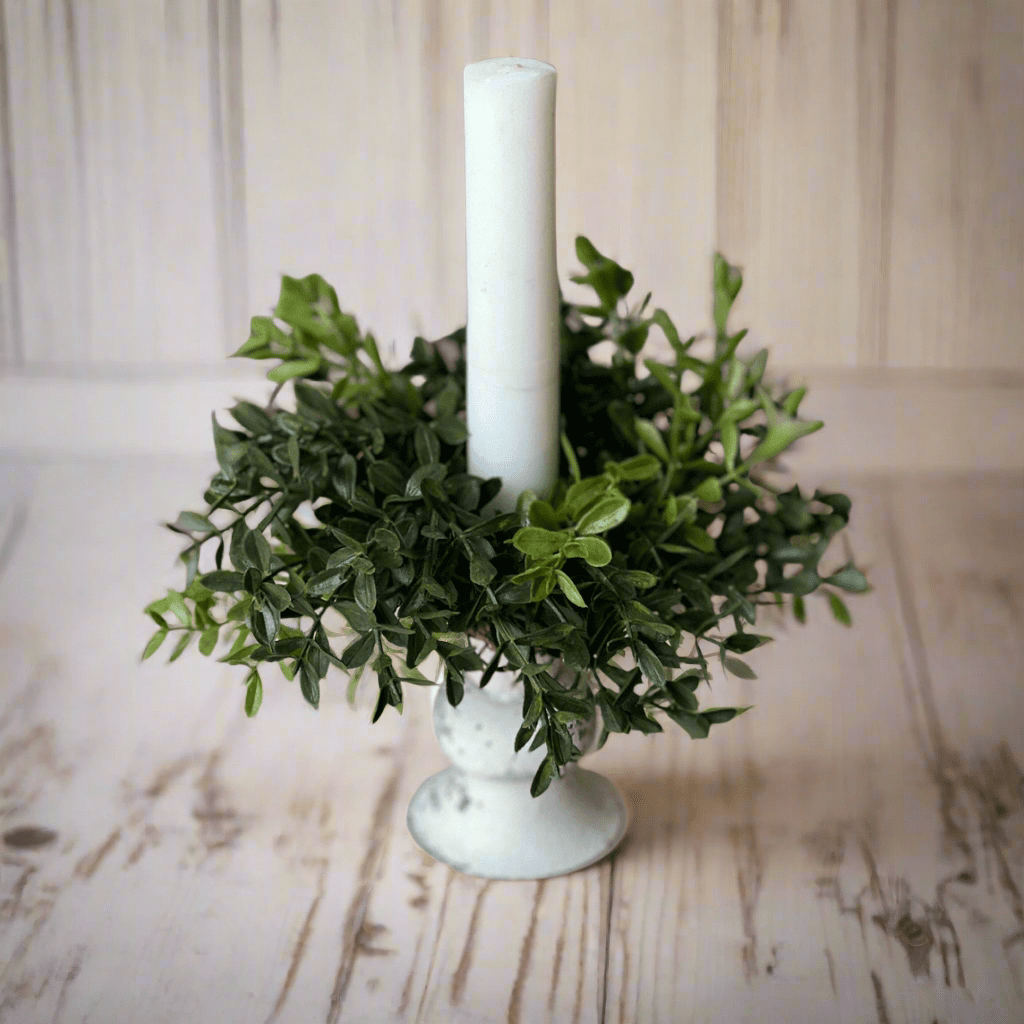 New England Boxwood Candle Ring