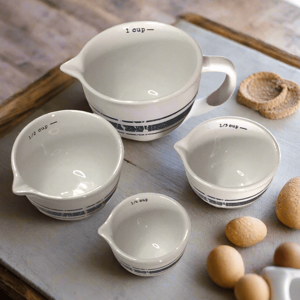 Cottage Farmhouse Measuring Cups